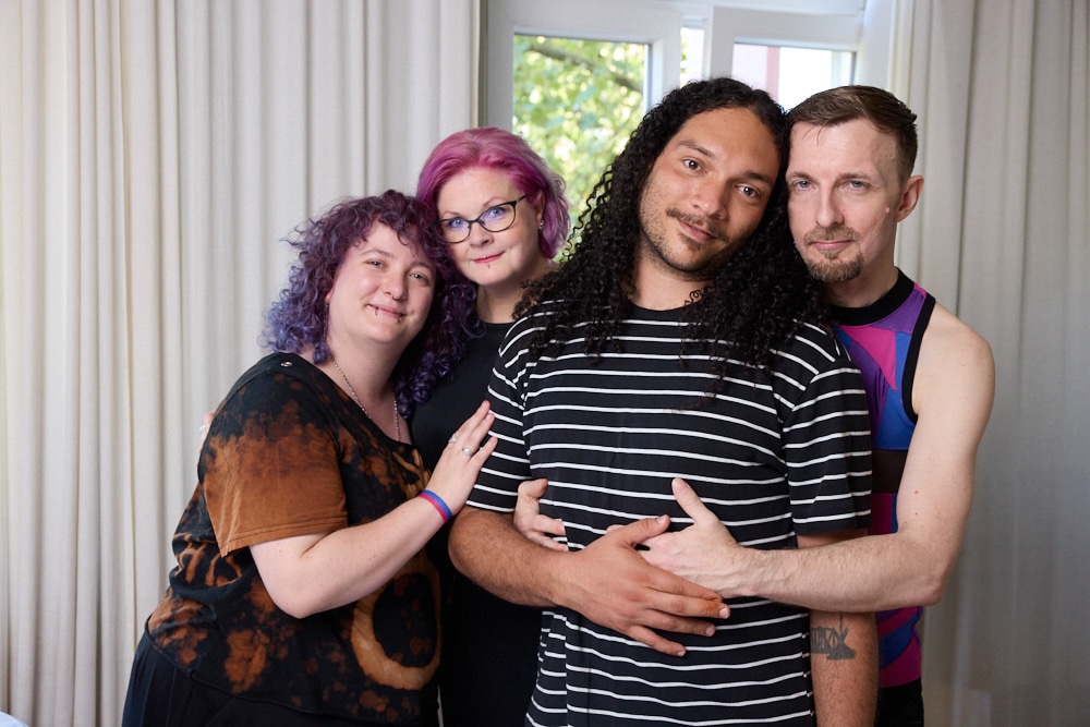 Gruppenbild der IWWIT Bi+ Kampagne