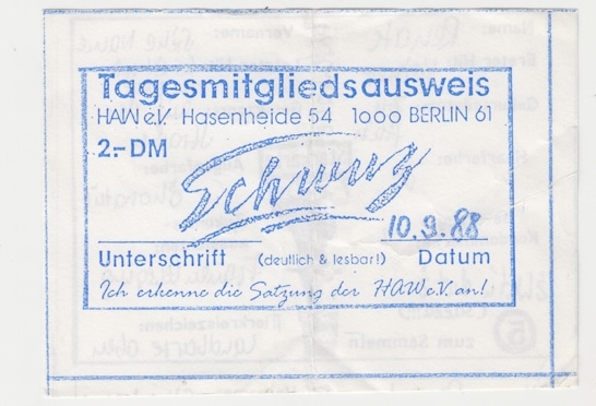 Roter Tagesmitgliedsausweis der HAW e. V. für das SchwuZ Berlin mit handschriftlichem Datum 2.9.89.